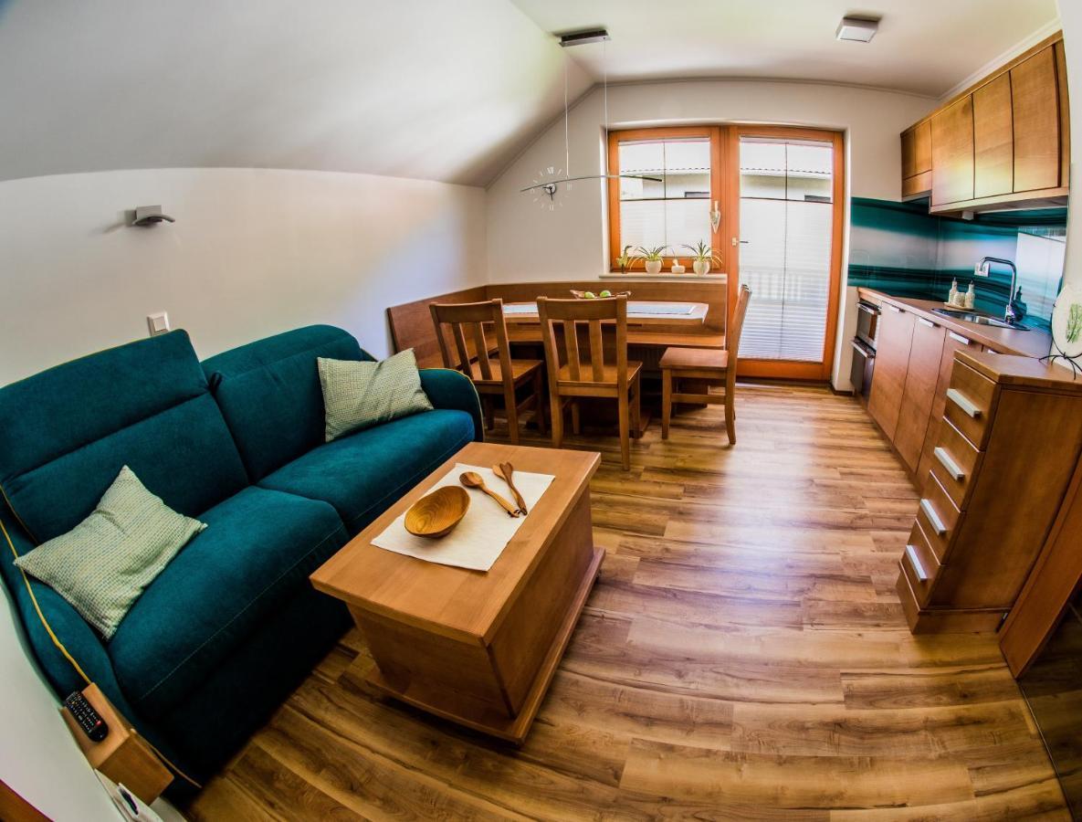 Apartments Bbi Luče Chambre photo